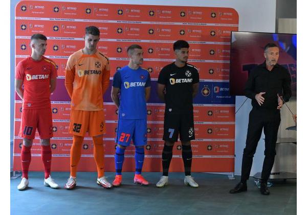 Betano, sponsor principal FCSB! Noile echipamente Nike au fost lansate
