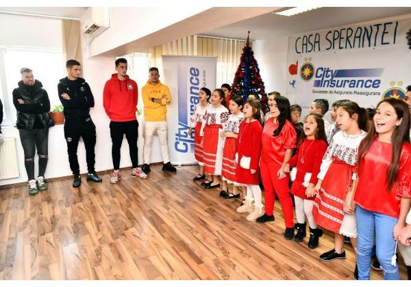 Cadouri pentru copiii de la Casa Speranței!