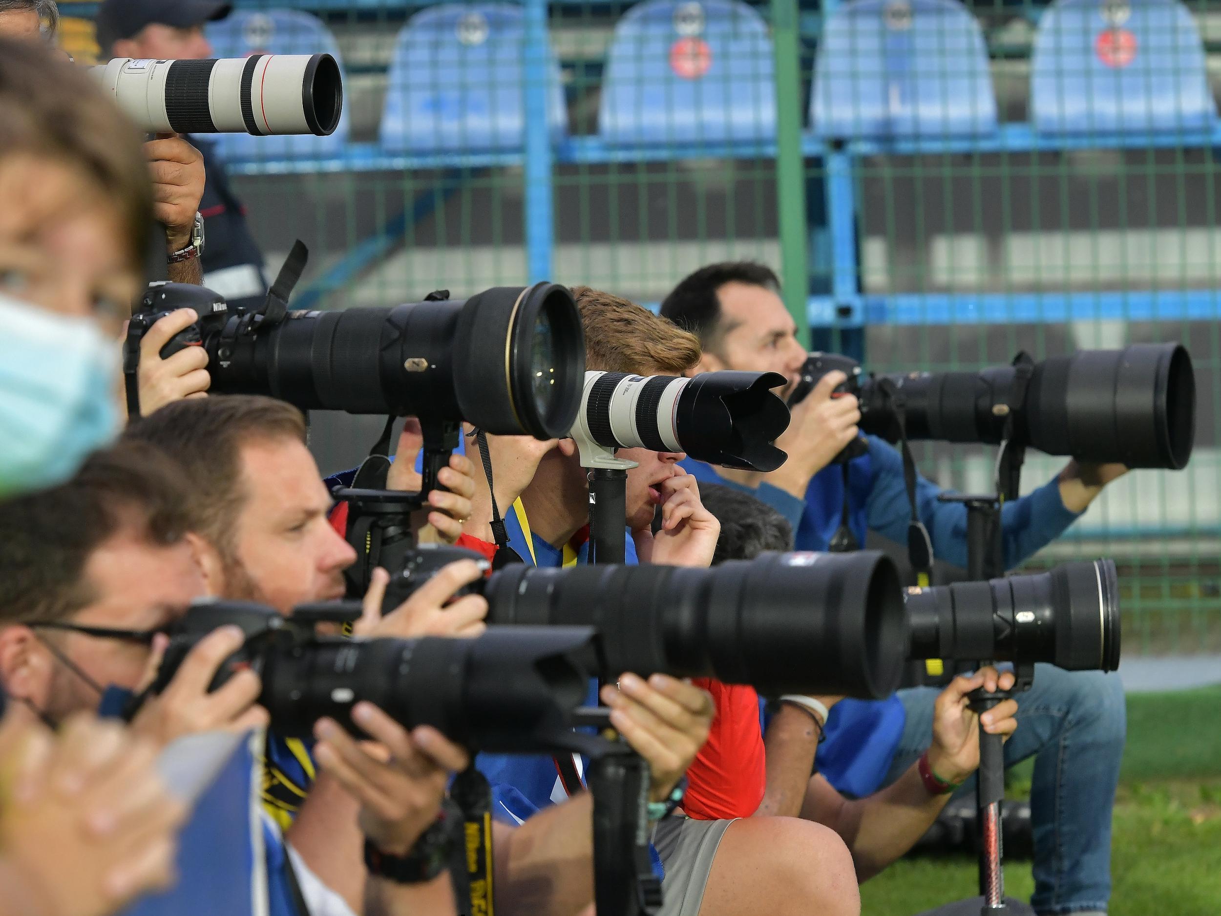 Acreditări pentru FCSB - Sepsi!>