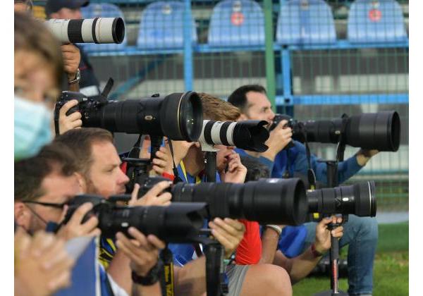 Acreditări pentru FCSB - Rapid!
